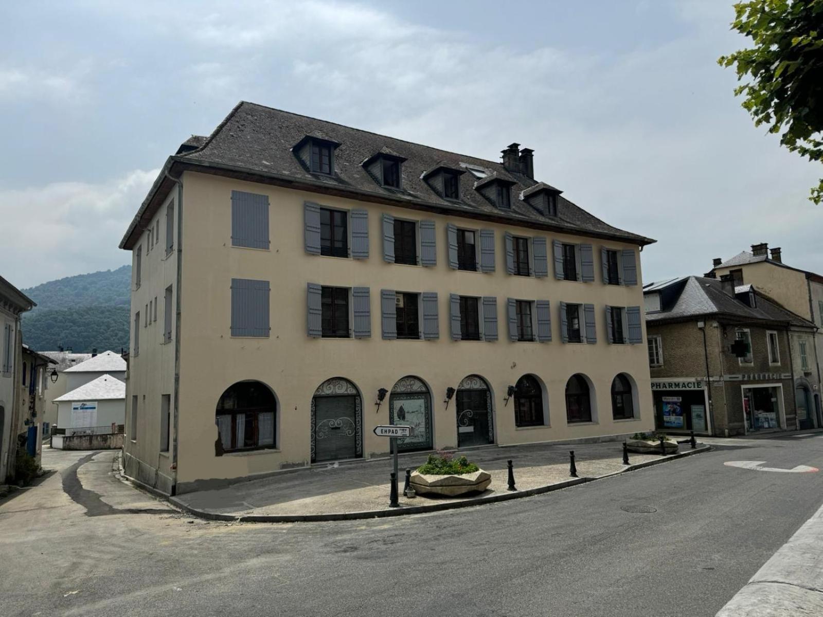 Les Maisons Des Pyrenees - Lourdes Saint-Pé-de-Bigorre Exterior foto