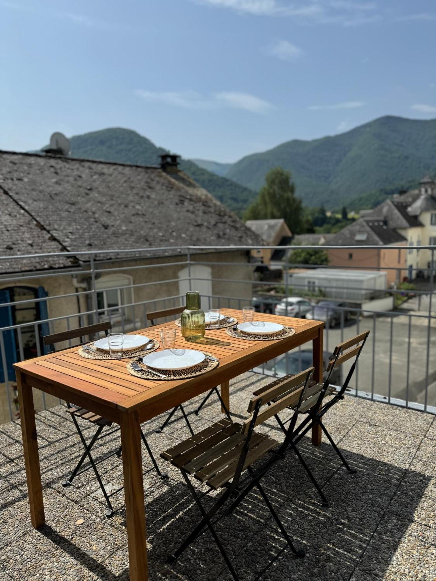 Les Maisons Des Pyrenees - Lourdes Saint-Pé-de-Bigorre Exterior foto