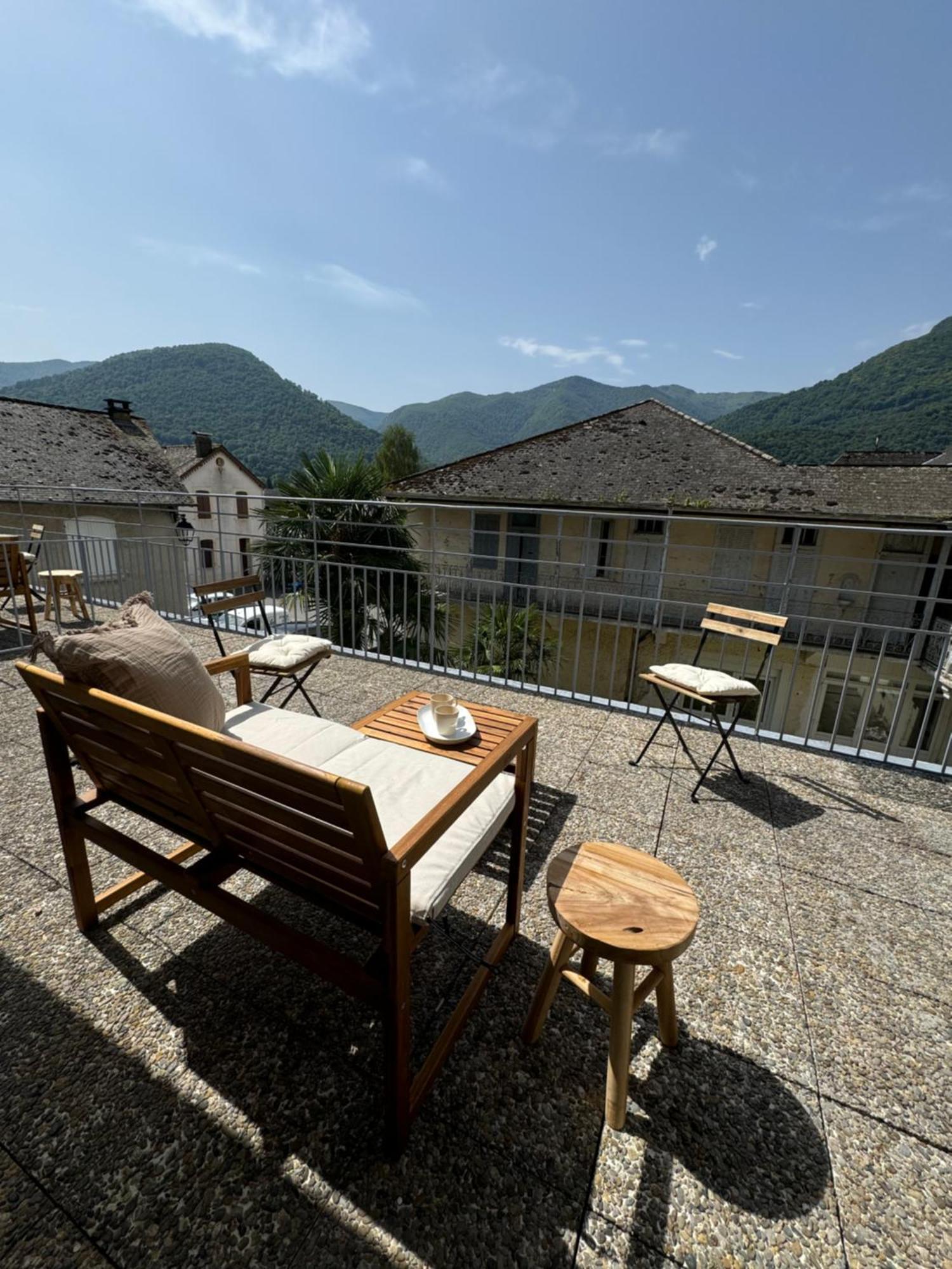 Les Maisons Des Pyrenees - Lourdes Saint-Pé-de-Bigorre Exterior foto